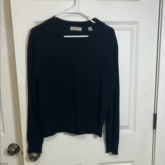 Lord & Taylor two ply cashmere V-neck sweater size large black - Picture 2 of 9